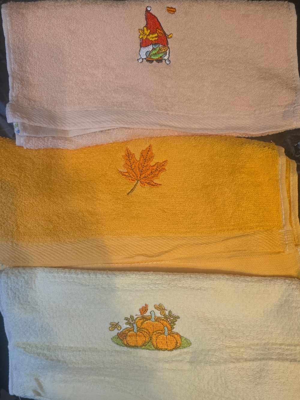 Autumn Embroidered Hand Towel Set - Yellow, Cream, Light Pink